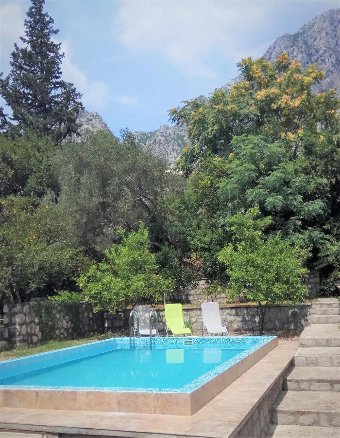 Holiday Home Ametist Kotor Exterior foto